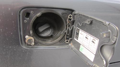 заправочный в лючок бензобака